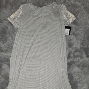 Striped Gray Lace Sleeve Top